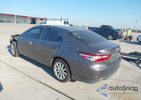 2018 Toyota Camry Le from USA, damaged, VIN 4T1B11HK8JU518204